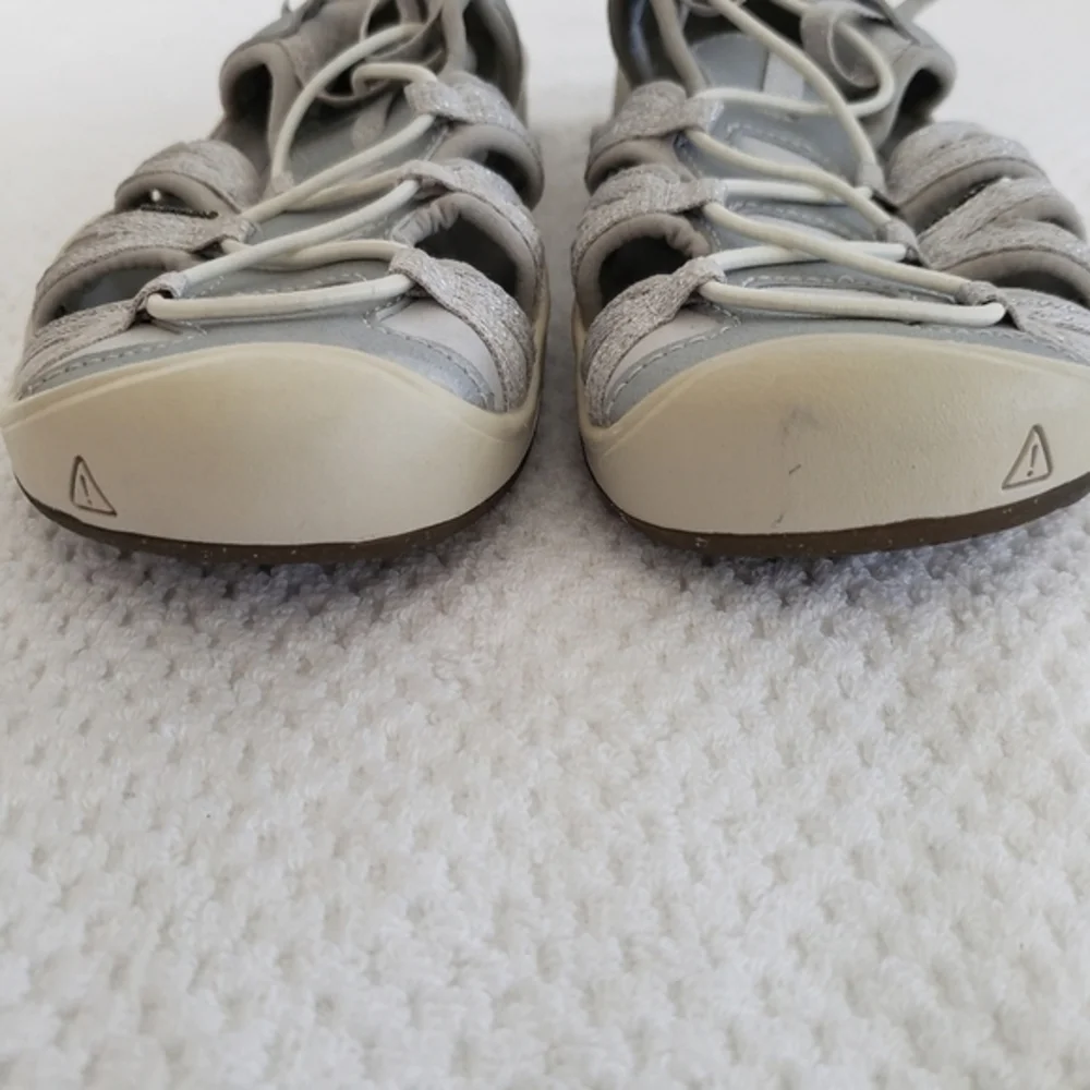 Keen Washable Child's Shoes‎ Grey Size 4 Sparkles